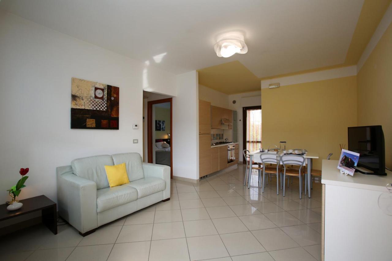 Residence Villaggio Del Sole Termoli Exterior photo